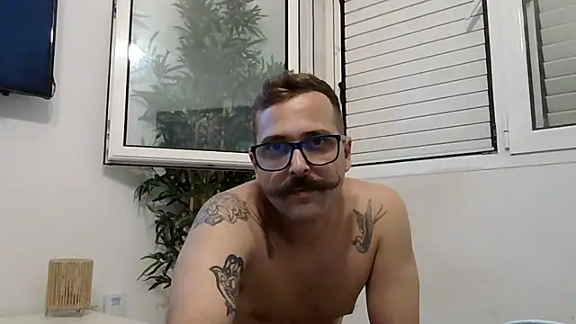 yanick931 – Live XXX-chat
