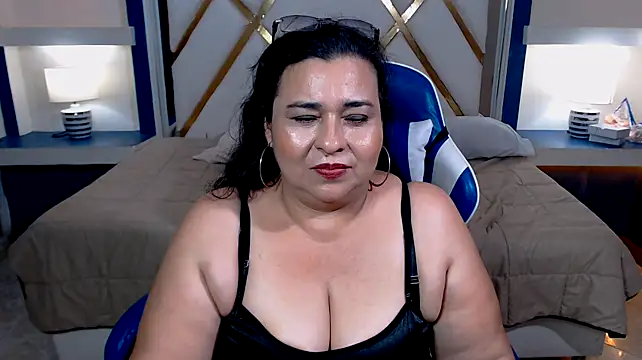 Chatroom XXX en direct de katiusca_rm