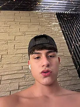 Lander_Cruz's Live XXX Chat