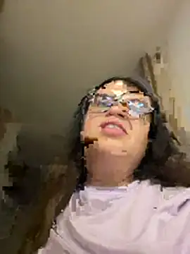 Aphrill's Live XXX Chat