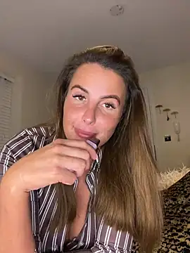 Chat XXX en directo de SweetSiennax