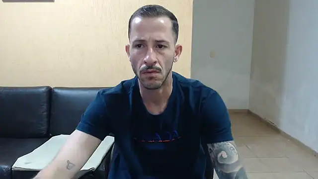 MeladoDiMel's Live XXX Chat