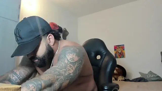 Chat XXX ao vivo de Lyon_vach