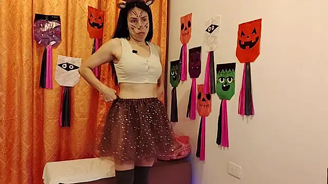 Czat XXX na żywo – Bella_Exhibition