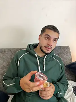 AmadeoWild Live XXX-Chat