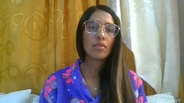 Chat XXX Live Juanabrunette7
