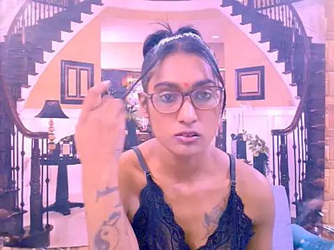 Czat XXX na żywo – IndianRebel4u2Luv