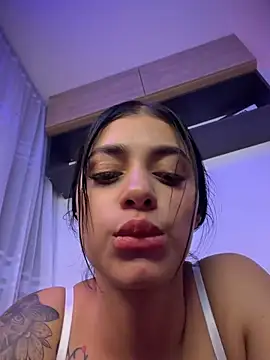 Czat XXX na żywo – AlannaEvons