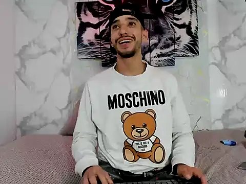 Chat XXX en directo de Tayler_ospina_