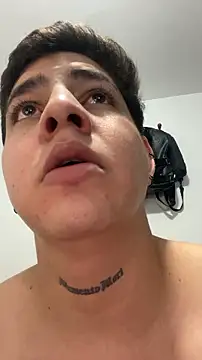 Fozil_Dvice XXX чат на живо