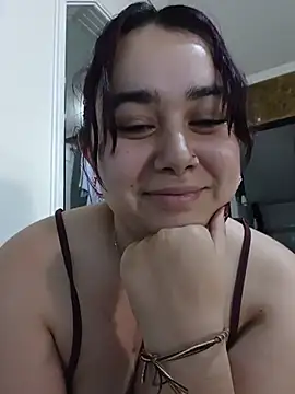Alicee_Sw Adlı Modelin Canlı XXX Sohbeti
