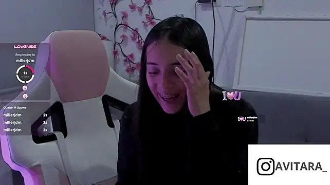 vanesita_ Adlı Modelin Canlı XXX Sohbeti
