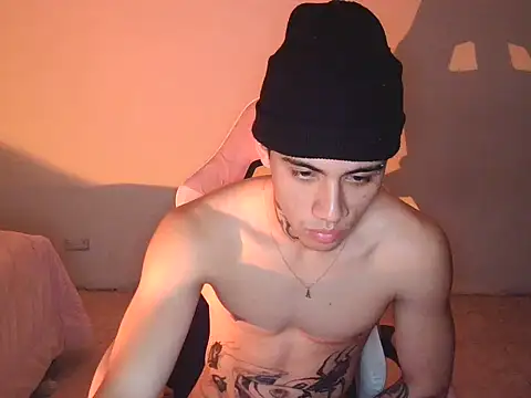 צ'אט XXX בשידור חי של David_LongVibe