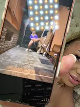 Czat XXX na żywo – KirstieVegas