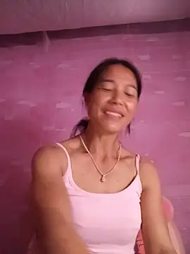 Lily-ly 现场XXX聊天