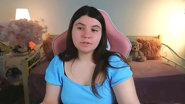Czat XXX na żywo – Viola__Shy