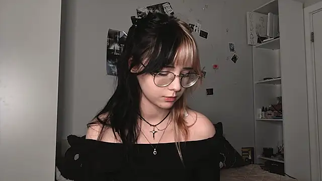 دردشة lilisvampiris الجنسية المباشرة