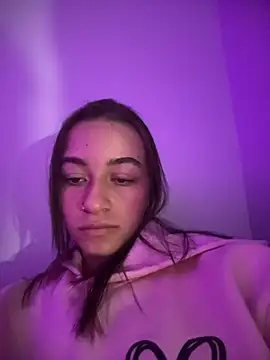 Chat +18 de Chloe_Key ao vivo
