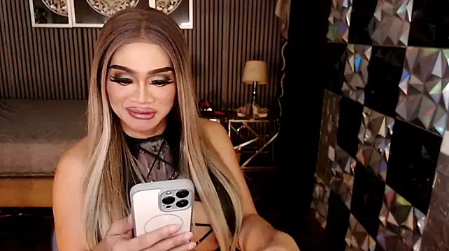 Živý XXX chat PrettyHorseCockTrans