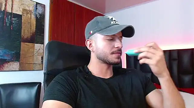 Chat +18 de Marcus_lafourt ao vivo