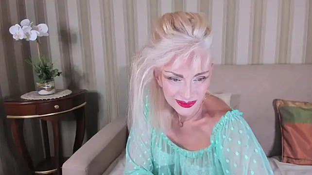 Czat XXX na żywo – Rita_Farel