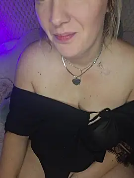 Chatouneee live XXX chat