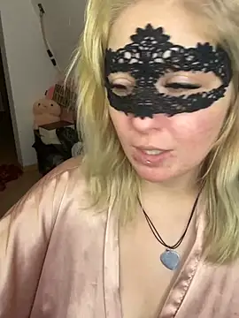-CurvySecret- Chat XXX live