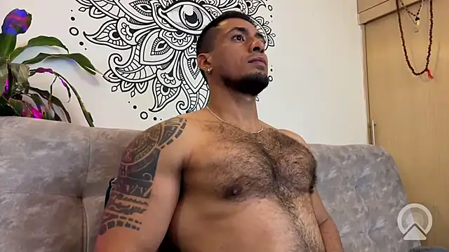 aaroncolombia Adlı Modelin Canlı XXX Sohbeti