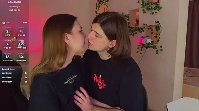 RobertAndLinela: онлайн-секс-чат
