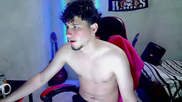 Atom_Hot élő XXX-chatje
