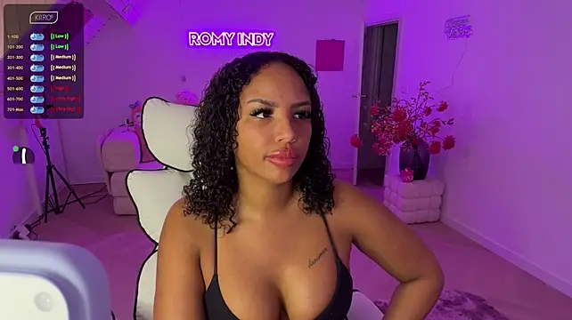 RomyIndyXXX live XXX chat
