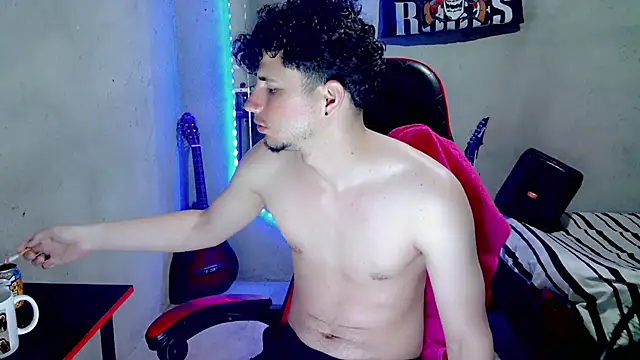 Atom_Hot live XXX chat