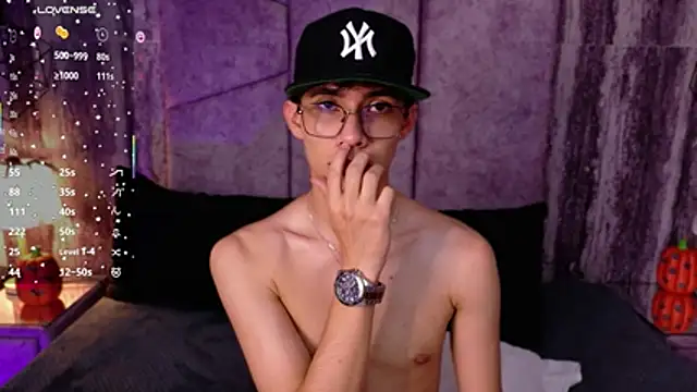 AronTawers Chat XXX live