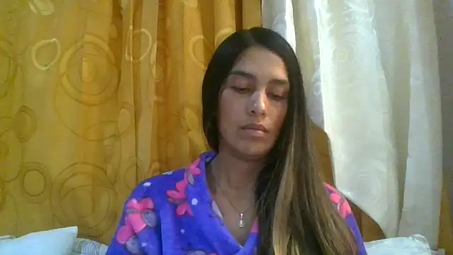 Juanabrunette7's Live XXX Chat