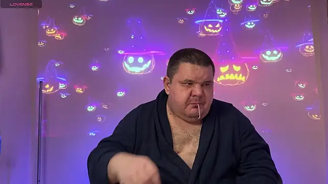 BIGBOSSDADDYX – Naživo XXX chat