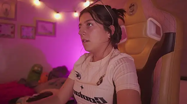 Czat XXX na żywo – milly_kenner