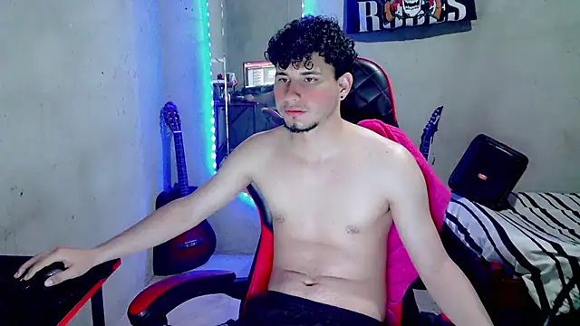 Atom_Hot élő XXX-chatje