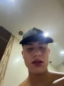 Lander_Cruz 现场XXX聊天
