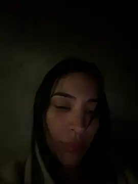 Naughty_Arab_girl Adlı Modelin Canlı XXX Sohbeti