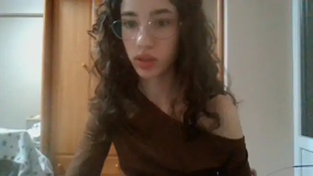 XXX chat uživo modela CrystalDolls