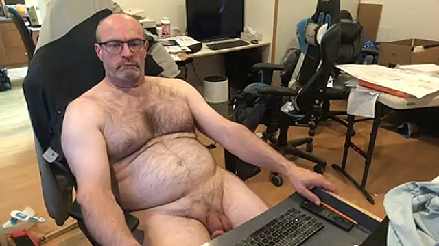 schief6218's Live XXX Chat