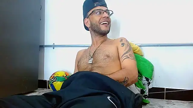 Chat +18 de Alphamaster_92 ao vivo
