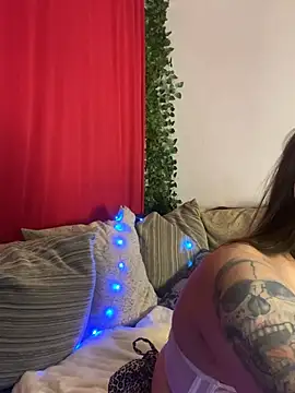 Czat XXX na żywo – bitch69Horny