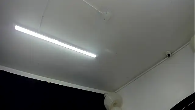 Sofiia__Cute1 Adlı Modelin Canlı XXX Sohbeti
