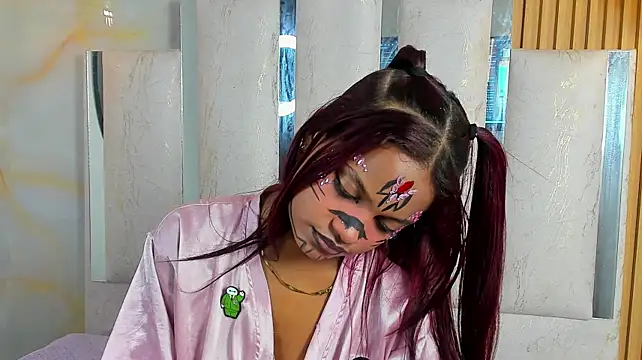Chat +18 de Nicky_Nicoole ao vivo