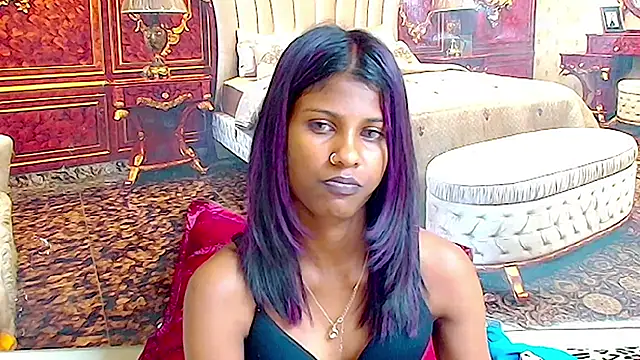 Chat +18 de IndianSilkySpice ao vivo