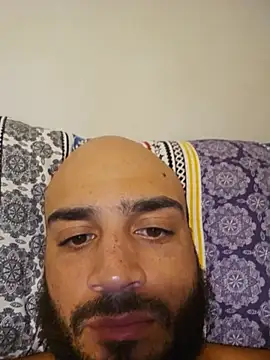 Bustinnuts69 webkamerás műsora
