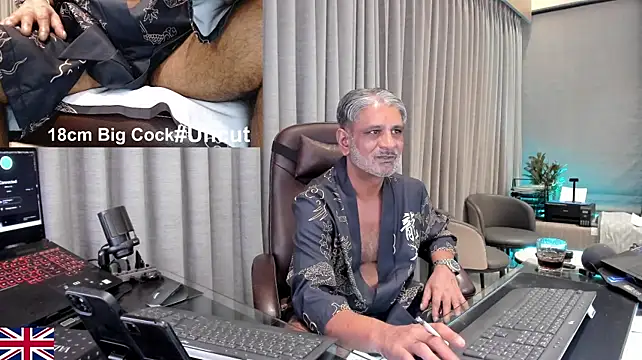Онлайн чат XXX OnlineBossUK