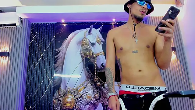 Chatroom XXX en direct de RitterBeyondLimits
