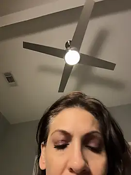 Czat XXX na żywo – BeautifulMesss